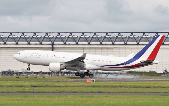 Airbus A330-200 (F-RARF) - "ctm1280" french air force a330-223 f-rarf landing at shannon 11/7/21.