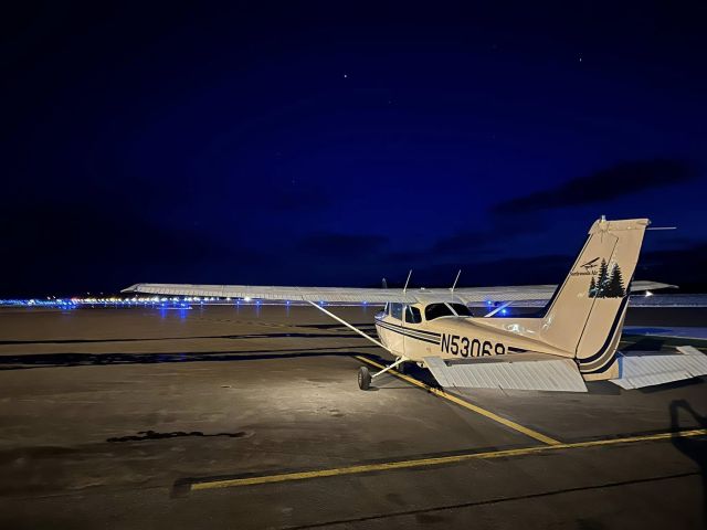 Cessna Skyhawk (N53069)