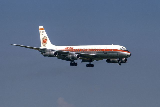 McDonnell Douglas Jet Trader (EC-BAV) - scan of an old slide