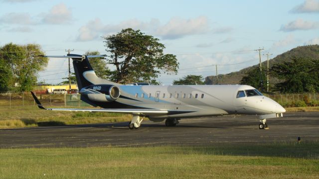 Embraer ERJ-135 (N6GD)