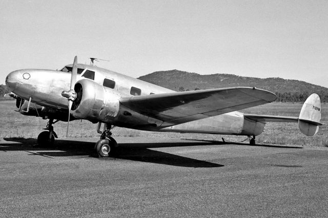 N712FM — - LOCKHEED 12-A ELECTRA JUNIOR - REG N-712FM (CN 1262) - MAREEBA AIRPORT QUEENSLAND AUSTRALIA - YMBA (26/6/1986)