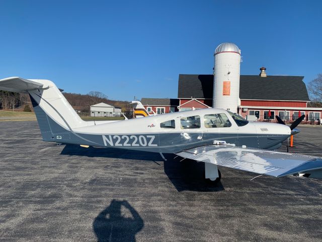 Piper Turbo Arrow 4 (N2220Z)