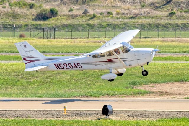 Cessna Skyhawk (N5284S) - Cessna 172S at Livermore Municipal Airport (CA). April 2021