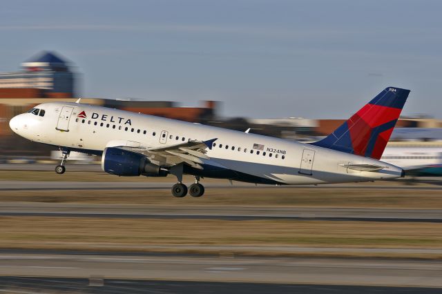 Airbus A319 (N324NB)