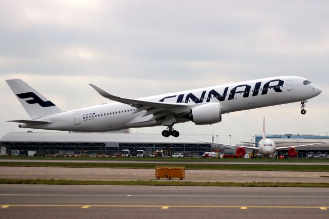 Airbus A350-900 (OH-LWN) - Airborne off rwy 27L on 21-Feb-19 operating flight FIN1332 to EFHK.