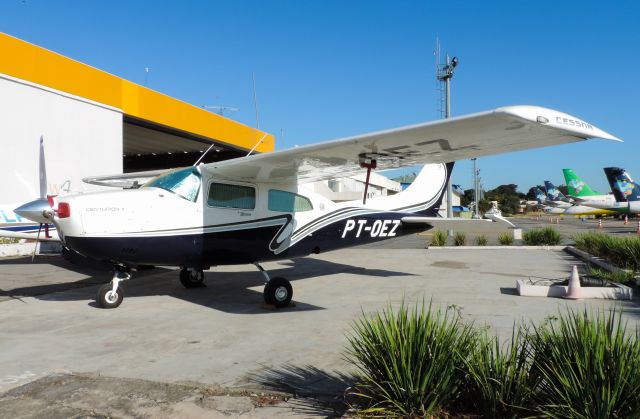 Cessna Centurion (PT-OEZ)