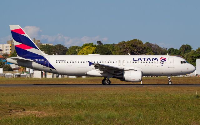 Airbus A320 (PR-MHG)