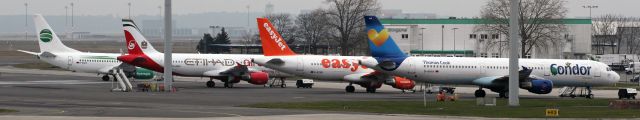 Airbus A321 (D-AIAA) - Berlin-Schönefeld Ramp 2