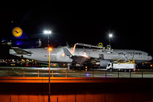 Boeing MD-11 (D-ALCD)