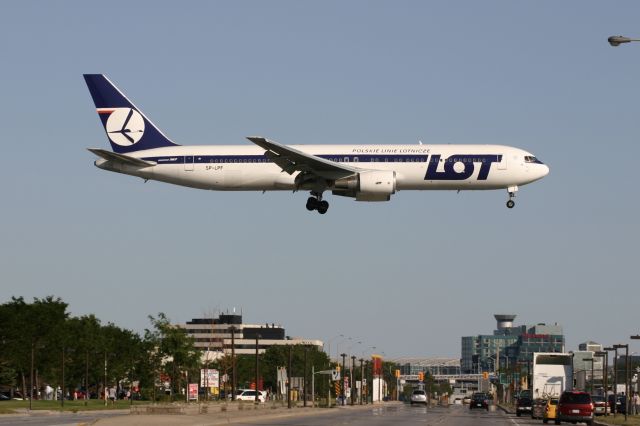 BOEING 767-300 (SP-LPF) - August 12, 2006 - landed across Airport Rd in Toronto