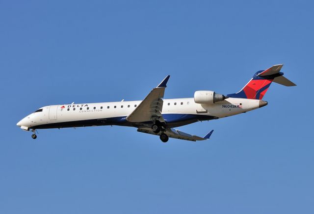 Canadair Regional Jet CRJ-700 (N604SK)