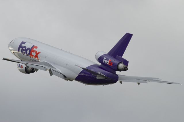 McDonnell Douglas DC-10 (N313FE)