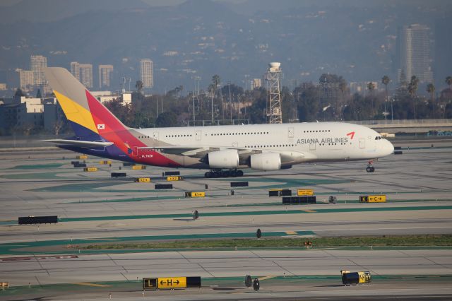 Airbus A380-800 (HL7626)