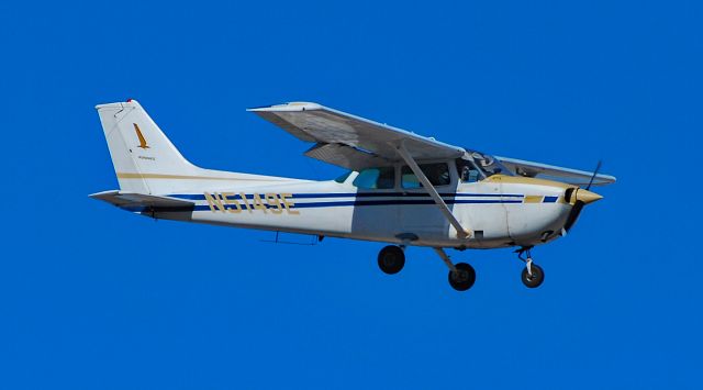 Cessna Skyhawk (N5149E) - N5149E Cessna 172N Skyhawk ll s/n 17271738 -North Las Vegas Airport  KVGTbr /Photo: TDelCorobr /January 25, 2023  