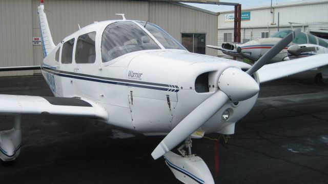 Piper Cherokee (VH-KLR)