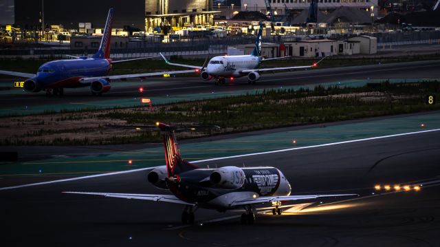 Embraer ERJ-135 (N259JX)