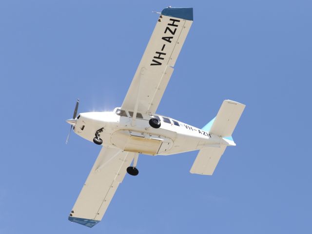 GIPPSLAND GA-8 Airvan (VH-AZH) - GippsAero GA8 Airvan.