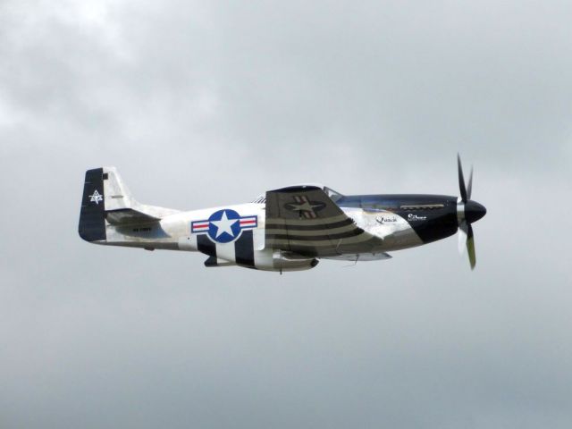 North American P-51 Mustang (N51HY)