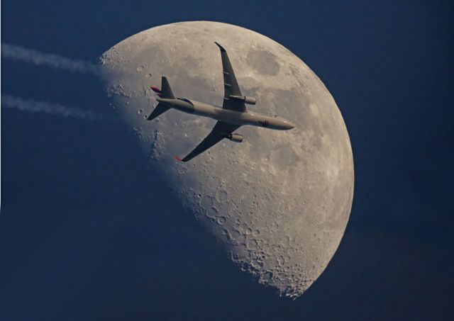 BOEING 767-300 (N534LA) - 763 LATAM CARGO AMS-BSL 33 000 ft le 23 avril 2018 vertical Vendée