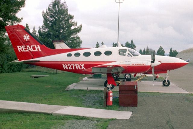 Cessna 421 (N27RX) - Seen here on 31-Dec-03.