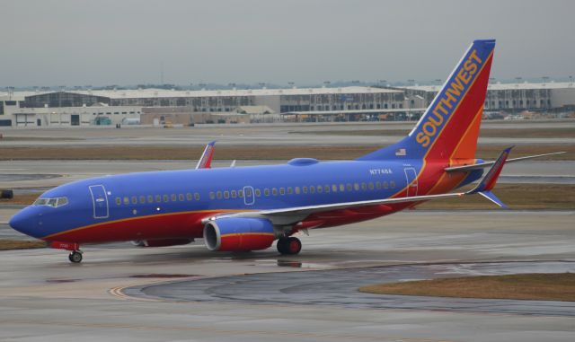 Boeing 737-700 (N7748A)