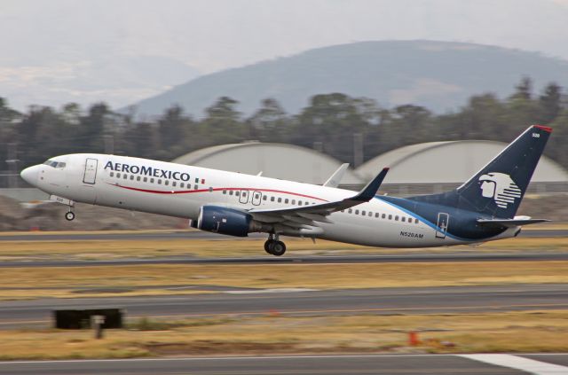 Boeing 737-800 (N520AM) - AeroMexico / Boeing 737-81Q / MSN 29052 / N520AM / MMMX 03/2020