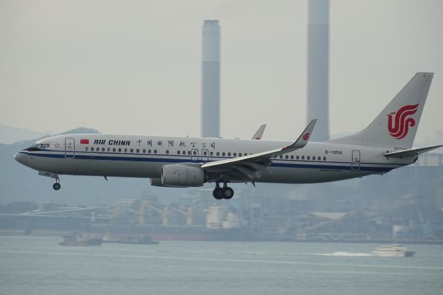 Boeing 737-800 (B-1956)