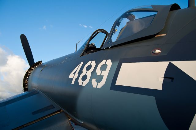 VOUGHT-SIKORSKY V-166 Corsair (N209TW)