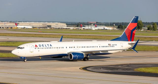 Boeing 737-900 (N897DN) - Delta 1820 arriving from MRLB.