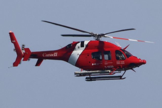 C-GCQG — - C-GCQG Bell 429 Departement Transport Canada Survolant le fleuve St-Laurent QC. entre Contrecoeur et Lavaltrie Le 25-07-2024 à 16:28