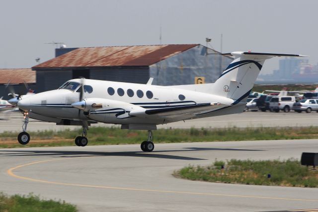 Beechcraft Super King Air 200 (N622KM)