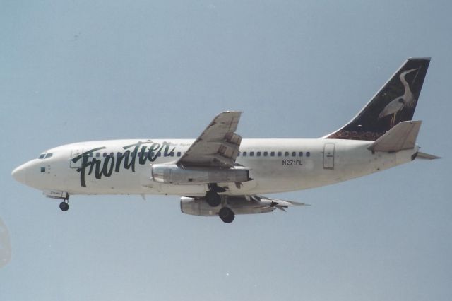 Boeing 737-200 (N271FL)