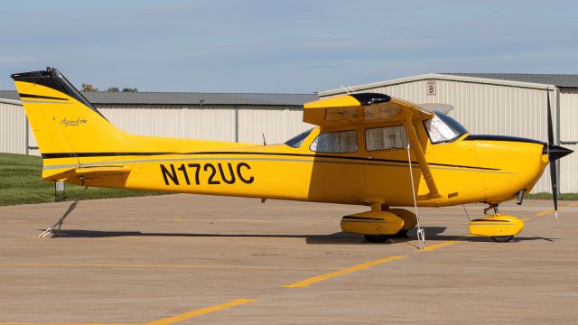 Cessna Skyhawk (N172UC) - N172UC parked on the AOPA ramp at Frederick Municipal Airport 