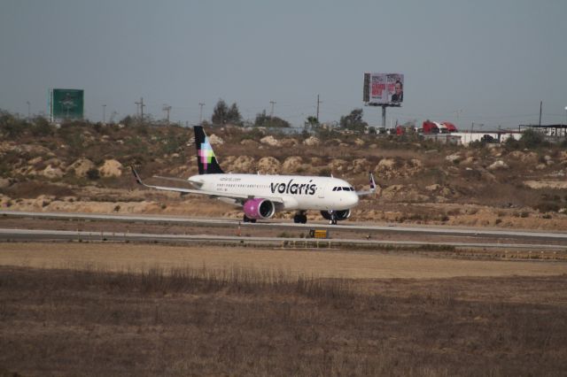 Airbus A320 (N539VL) - TAXING ALPHA TO HEAD 27 MMTJ