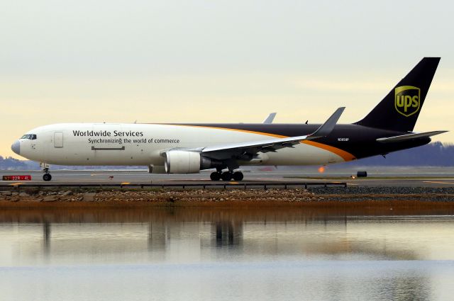 BOEING 767-300 (N305UP) - 'UPS 2017' departing back to Louisville