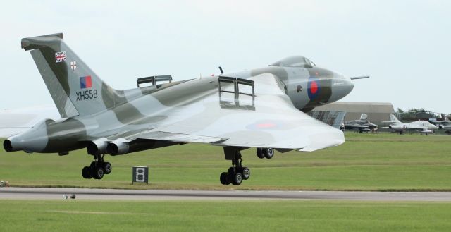 XH558 —