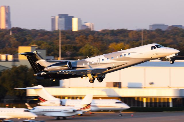 Embraer ERJ-135 (N6284B)