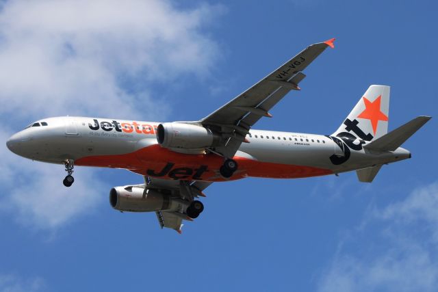 Airbus A320 (VH-VGJ)