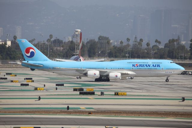 BOEING 747-8 (HL7642)