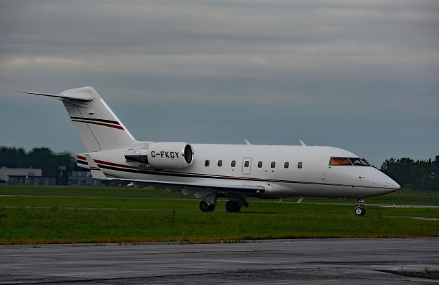 Canadair Challenger (C-FKGY)
