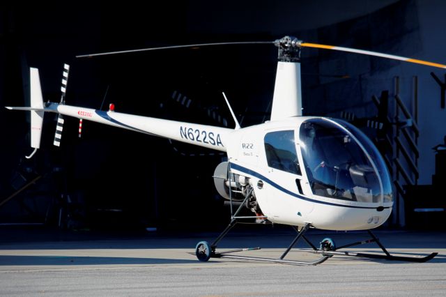 Robinson R-22 (N622SA)