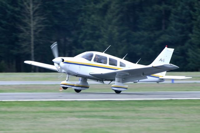 Piper Cherokee (N9106Y)