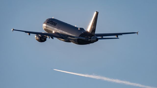 Airbus A320 —