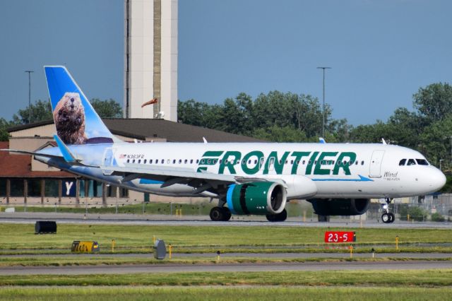 Airbus A320neo (N363FR) - "Ward the Beaver" arriving into the Buffalo Niagara International Airport (BUF) from Denver (DEN)