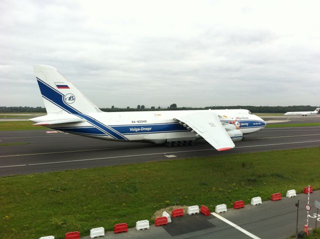 Antonov An-124 Ruslan (RA-82045)