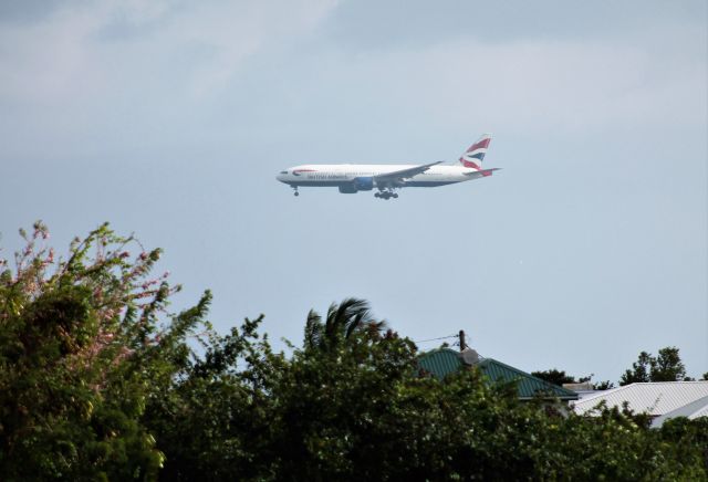 Boeing 777-200 (G-VIIU)