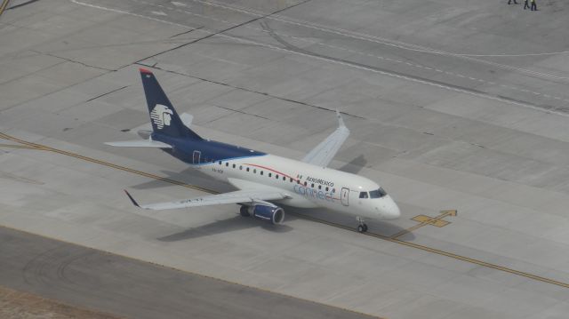 Boeing 737-700 (XA-ACP)