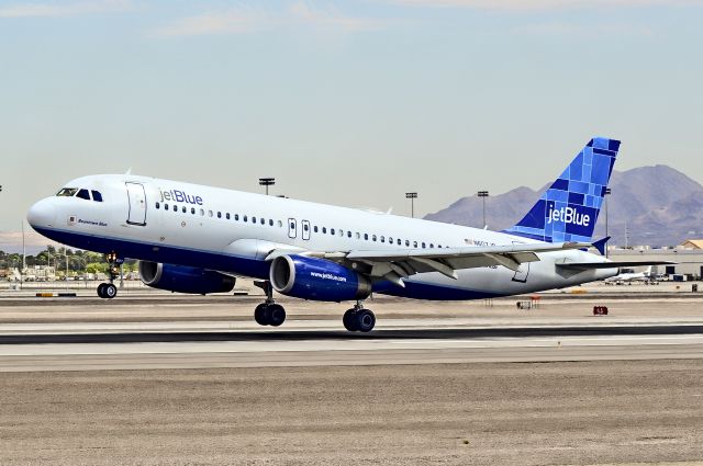 Airbus A320 (N607JB) - JetBlue Airways Airbus A320-232 N607JB (cn 2386) "Beantown Blue"br /br /McCarran International Airport (KLAS)br /Las Vegas, Nevadabr /TDelCorobr /August 15, 2013