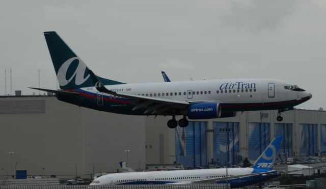 Boeing 737-700 (N272AT) - AirTran landed at Boeing Paine Field from Georgia for repaintingbr /Watch: a rel=nofollow href=http://www.youtube.com/user/OwnsGermanyhttp://www.youtube.com/user/OwnsGermany/a