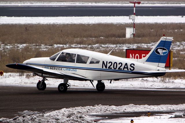 Piper Cherokee (N202AS)